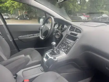 PEUGEOT 5008 STYLE 1.2 Puretech 130 CV BVM6 