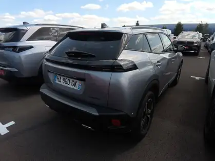 PEUGEOT 2008 ALLURE HYBRID 136 CV e-DCS6
