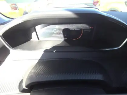 PEUGEOT 208 ALLURE HYBRID 100 CV E-DCS6