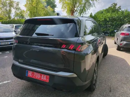 PEUGEOT 5008 ALLURE Hybrid 145 CV e-DCS6 