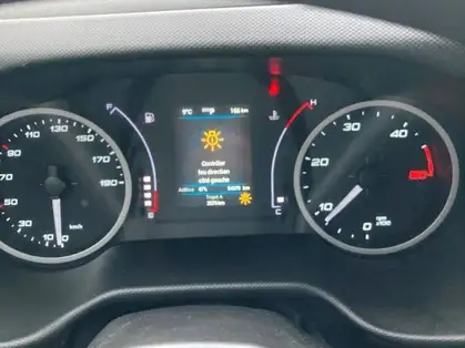 IVECO DAILY FOURGON III 35C18HA8 4100 3.0 180 CH BVA CAISSE TROUILLET 20M3