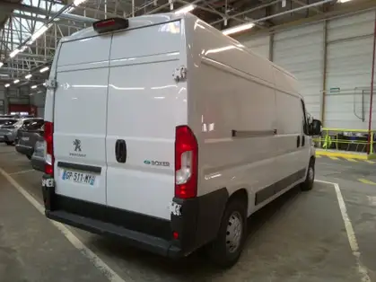 PEUGEOT BOXER FOURGON ELECTRIQUE E-BOXER TOLE 435 L3H2 90 KW (120 CH) BATTERIE 75 KWH PREMIUM
