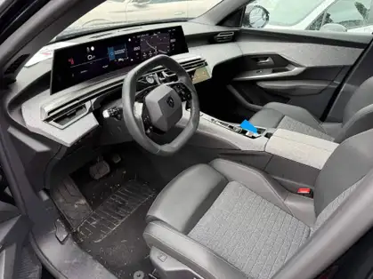 PEUGEOT 3008 ALLURE HYBRIDE 136 CV e-DCS6