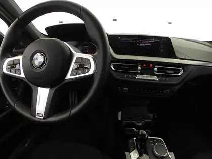 BMW SERIE 1 118i 136 ch DKG7 M Sport