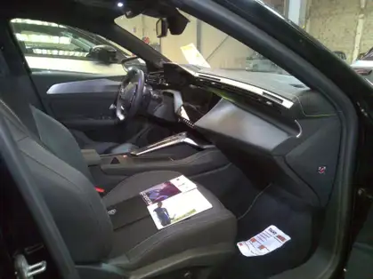 PEUGEOT 408 GT HYBRID 136 CV e-DCS6