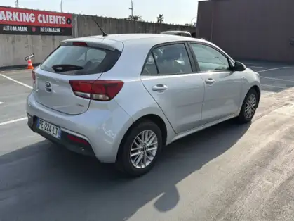 KIA RIO ACTIVE 1.0L T-GDi 100 CV ISG 