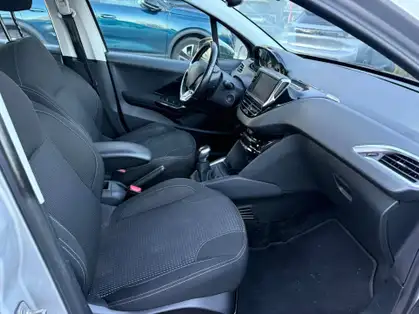 PEUGEOT 208 ALLURE 1.2 PURETECH 82 CV 5 PORTES