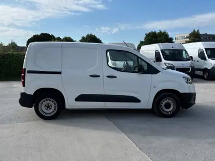 TOYOTA PROACE CITY FOURGON RC21 MEDIUM 1.5L 100 D-4D BVM5 ACTIVE