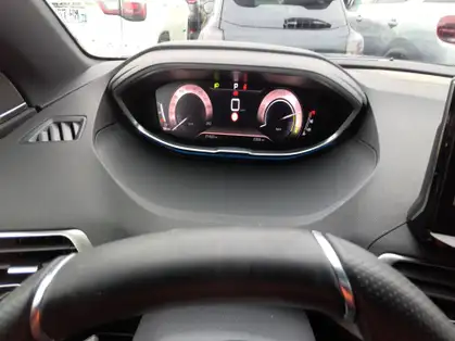 PEUGEOT 5008 GT 1.2 HYBRID 136 CV E-DCS6