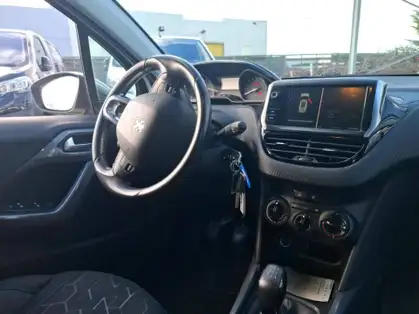 PEUGEOT 2008 1.6 BlueHDi 75ch BVM5 Style