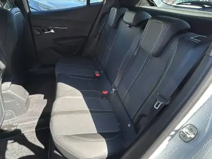 PEUGEOT 2008 GT Hybrid 145 CV e-DCS6 