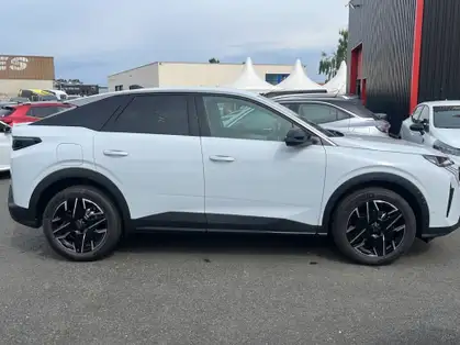 PEUGEOT 3008 ALLURE HYBRIDE 136 CV e-DCS6