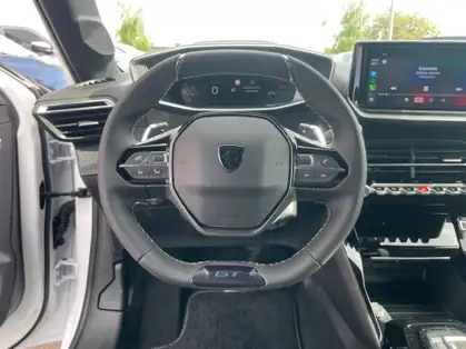 PEUGEOT 208 GT Hybrid 145 CV e-DCS6