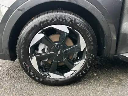 KIA SORENTO ACTIVE 1.6 T-GDi 253 CV Hybride Rechargeable BVA6 4x4 7 PLACES