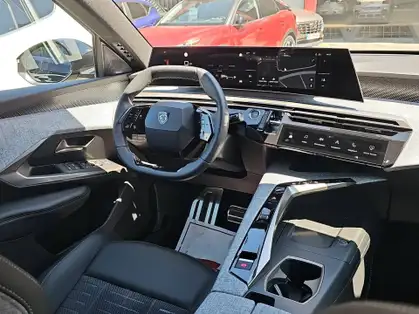 PEUGEOT 3008 GT Hybrid 145 e-DCS6