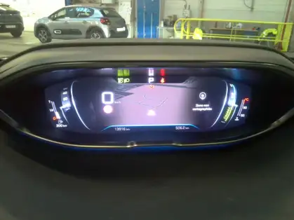 PEUGEOT 5008 ALLURE PACK HYBRIDE 136 CV E-DCS6