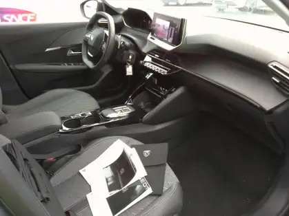 PEUGEOT 208 ALLURE HYBRID 100 CV E-DCS6