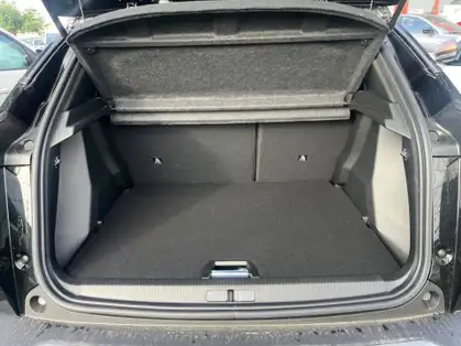 PEUGEOT 2008 GT Hybrid 145 CV e-DCS6 