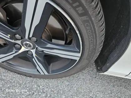 VOLVO V40 T2 122 Geartronic 6 R-Design