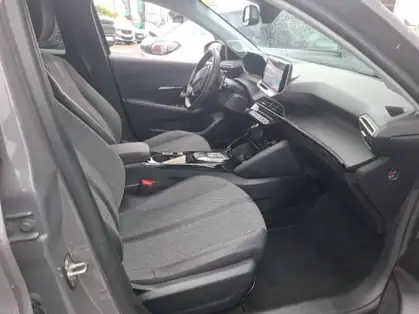 PEUGEOT 208 ALLURE HYBRID 100 CV E-DCS6