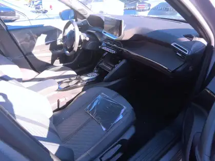 PEUGEOT 2008 ALLURE Hybrid 145 CV e-DCS6 