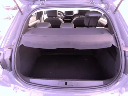 PEUGEOT 208 ALLURE HYBRID 100 CV E-DCS6