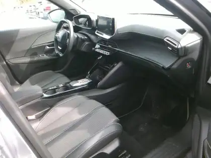 PEUGEOT 2008 50 kWh 136 ch GT