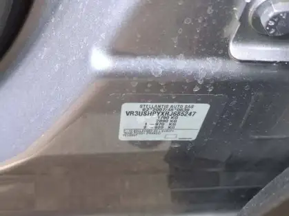 PEUGEOT 2008 GT HYBRID 136 CV E-DCS6