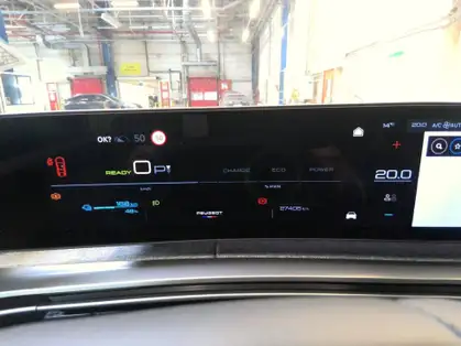 PEUGEOT 3008 210 ch 73 kWh Allure