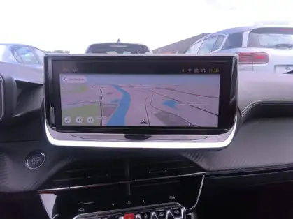 PEUGEOT 208 GT HYBRIDE 136 CV e-DCS6