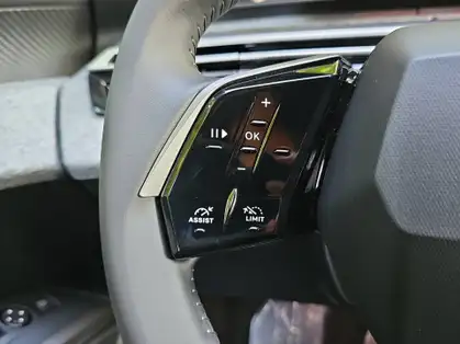 PEUGEOT 5008 ALLURE Hybrid 145 CV e-DCS6 