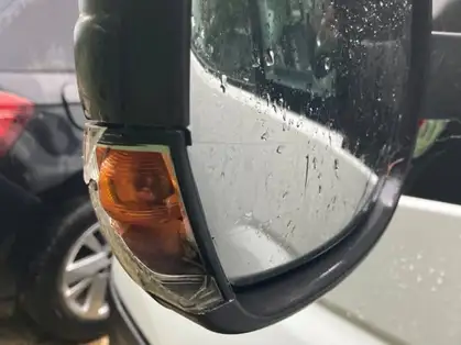 IVECO DAILY FOURGON III 35C18HA8 4100 3.0 180 CH BVA CAISSE TROUILLET 20M3