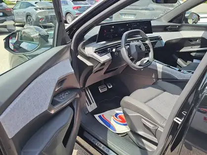 PEUGEOT 5008 GT 1.2 HYBRID 136 CV E-DCS6