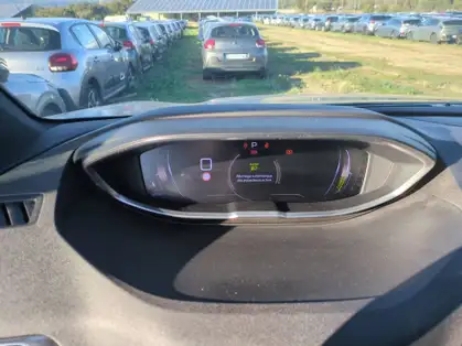 PEUGEOT 5008 GT 1.2 HYBRID 136 CV E-DCS6