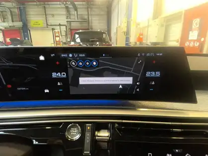 PEUGEOT 3008 210 ch 73 kWh Allure