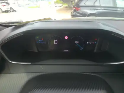 PEUGEOT 2008 ALLURE PURETECH 100 CV BVM6