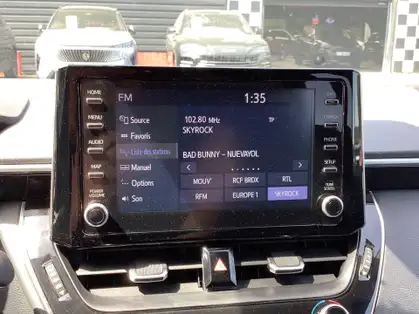 TOYOTA COROLLA TOURING SPORTS HYBRIDE MY20 184h Design