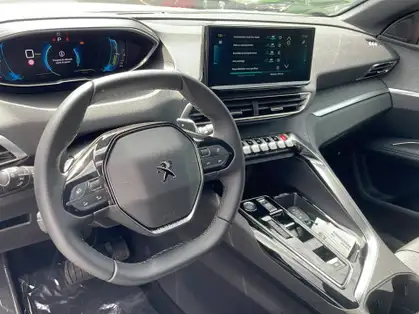 PEUGEOT 3008 ALLURE PACK 1.6 HYBRID 225 CV E-EAT8