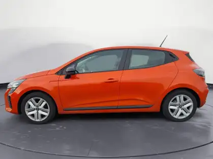RENAULT CLIO V EVOLUTION E-Tech full hybrid 145 CV 