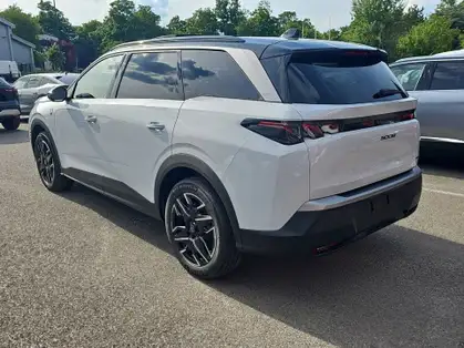 PEUGEOT 5008 GT 1.2 HYBRID 136 CV E-DCS6