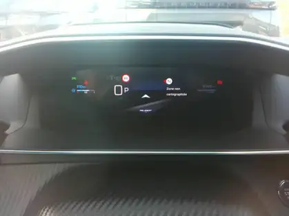 PEUGEOT 208 NOUVELLE 208 GT HYBRIDE 136 e-DCS6