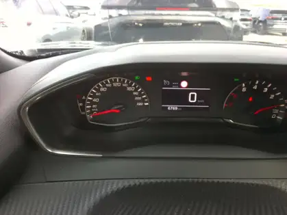 PEUGEOT 2008 STYLE 100 CV BVM6