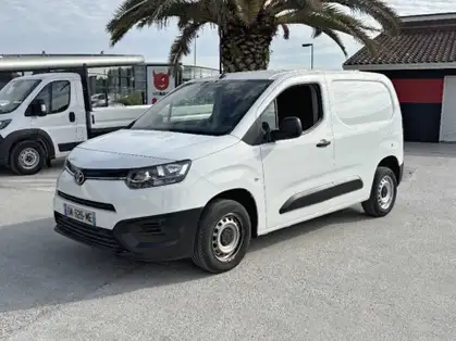 TOYOTA PROACE CITY FOURGON RC21 MEDIUM 1.5L 100 D-4D BVM5 ACTIVE