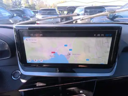 PEUGEOT 2008 ALLURE HYBRID 136 CV e-DCS6