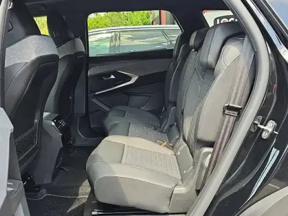 PEUGEOT 5008 GT Hybrid 145 e-DCS6