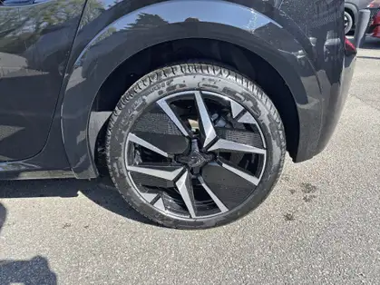 PEUGEOT 208 GT HYBRID 100 CV E-DCS6 