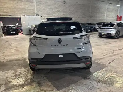 RENAULT CAPTUR E-Tech full hybrid 145 esprit Alpine