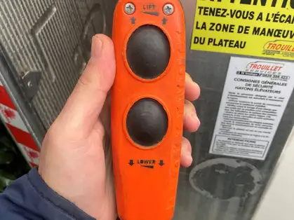 IVECO DAILY FOURGON III 35C18HA8 4100 3.0 180 CH BVA CAISSE TROUILLET 20M3