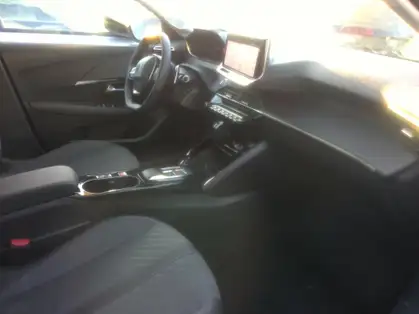 PEUGEOT 208 ALLURE HYBRID 100 CV E-DCS6