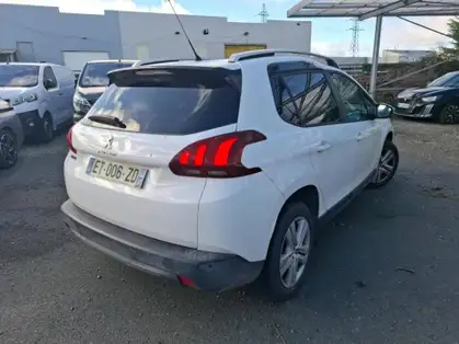 PEUGEOT 2008 1.6 BlueHDi 75ch BVM5 Style